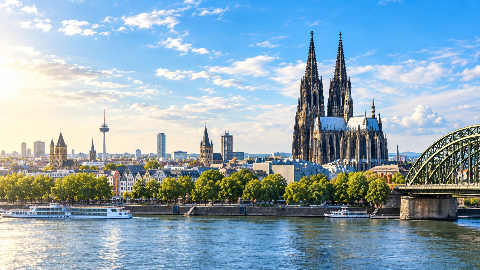 Köln mit Dom und Rhein
